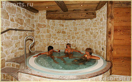 Hotel Tyrol 32